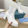 Luxurys Designer Brand P Ankle Boots Black White Snow Booties Chelsea Boots Glad Leather Oxford Anti slip Wear Resistent Classic Knie Boot Motorfietsschoen