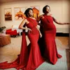 Mode cap streamer r￶da brudt￤rna kl￤nningar sj￶jungfru en axel afrikansk kvinnor l￥ng br￶llop fest kl￤nning piga av heder vestidos