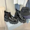 Luxurys Designer Brand P Angle Boots Black White Snow Booties Chelsea Boot