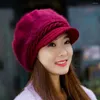 Berets Chic Skullies Beanie Kurze Krempe Superweiche Flauschige Thermomütze Elegante Damen Streetwear