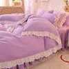 Sängkläder sätter lyxuppsättning Princess Bow Ruffle Däcke täcker bröllop rosa flicka baby säng kjol quilt dubbel sängkläder