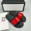 2023 sandali Slifori eleganti Gucci Guccir Guccic Guccishoes Guccis Slide Designer di lusso Classici di moda Classici Sandalo Donne Flaccargo Spaccardi S ы WJXR