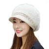 Berets Chic Skullies Beanie Kurze Krempe Superweiche Flauschige Thermomütze Elegante Damen Streetwear