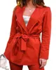 Calças de duas peças femininas 2023 Chegada de alta qualidade Red Peakled Lapela Treshted Suits With Belt 2 Pieces Fashion Deep V Neck Custom m