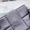 NUEVO Y-letra bolso de hombro crossbody negro señoras mensajero bolsas de cubo mini mujeres bolsos de diseñador totalizadores bolso de cuero monederos femeninos 220326