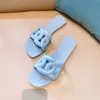 Designer Frauen neue Schwein Nase Hausschuhe PVC Gelee Schuhe rutschfeste Strand flache Folien One Word Flip Flops
