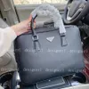 2023 lüks tasarımcı evrak çantası çanta Omuz Çantaları erkekler Moda çanta crossbody çanta dizüstü paket çanta Büyük Kapasiteli