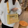 Sommer 2023 transparente Jelly -Tasche große Kapazität Frauen Neue Mode -Handheld -Tasche vielseitig ein Schulterkreuzkörper