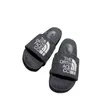 شباشب في عام 2022 G Family's New Style Letter Word Slippers Women's سميكة لينة نعال مضادة للانزلاق صنادل متعددة الاستخدامات في الموضة 0106