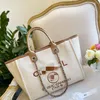 2023 Nya mönster Kvinnor Luxury Handväskor Designer Beach Bag Fashion Sticking Purse Axel Stor tote med Chain Canvas Shopping med Box