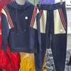 Męski dres dresowy dwa elementy setki kurtki spodnie z kapturem z literami w stylu mody wiosenne jesienne znaki sportowe