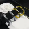 2022 NUEVO Fashion Hoop Huggie Pendientes de resina acr￭lica para mujeres 925 Pendientes de dise￱o de lujo con aguja de plata para mujeres Joyer￭a de regalo de participaci￳n de fiesta con caja