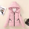 Parkas en duvet pour femmes manteaux en coton à capuche courte femmes vestes d'hiver grande taille 5XL manteau étudiant coréen veste rembourrée hauts 230107