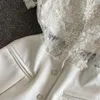 Chándales para mujer OL Traje profesional Luz Estilo maduro Bordado Encaje Con cuello en V Camisa delgada Manga corta Cintura alta Pantalones cortos de pierna ancha Dos piezas