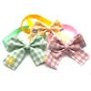 Vêtements pour chiens 50/100 PC Accessoires pour petits chiens moyens Mode Mignon Fournitures pour animaux de compagnie Bowtie Holiday Puppy Bow Ties Toilettage Drop Delive Dhkm5