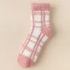 Chaussettes pour hommes Femmes Plaid H Winter Sleeping House Bed Hut