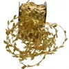 Dekorativa blommor 2st 10mätare Guldlöv Vine Artificial Silk Leaf Handgjorda Scrapbooking Wrath Wedding Party Decor Fake Flower Rattan