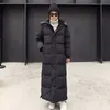 Parkas feminina em Parka Super Long Jacket Knee Winter Woman com casaco preto grosso em 230107