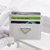 メンズデザイナーキーウォレットトライアングル4カードポケットカードホルダー財布財布メタルブランドロゴレザーラグジュアリーレザーオリジナルコイン財布カード