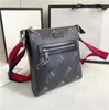 Klassieke Mannen Schoudertassen vrouwen Cross Body Mode Handtas Luxe Designer Lederen Crossbody Postbode Zak Zakelijke Reizen Portefeuilles Portemonnee