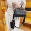 Bolsas Crossbody %90 Off Women e varejo mulheres 2023 Autumn New Fashion Versátil Feminino Handbag Letterja1z