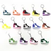 14 kleuren Designer Mini 3D Sneaker Keychain Men Men Women Kinderen Key Ring Gift Shoes Keychains Handtas Chain Basketball Keychain Silicone