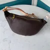 Bolsa Bumbag Lona Pochete Pochete Cintura Moda Feminina Bolsa Clássica Transversal ou Sobre O Ombro Para Um Look Mais Alegre M43644