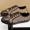 Chaussures de loisirs de loisirs de concepteur de luxe Fabrics à l'aide de toile et de cuir une variété de matériaux confortables RH0911