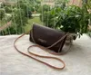 Popul￤ra lyxdesigner Kvinnor Handv￤skor Purses Bag Leather Hobo Tote Axel crossbody v￤skor Purse Koppling Ladies Chain Pl￥nb￶cker Tote Messenger 006 M40718/N41275