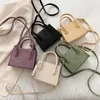 Bolsas noturnas 2023 Mulheres Mini Bolsa Crossbody Bolsa Faux Couro Moda de ombro Mão Classic Padrão Zipper Bolsas e bolsas sólidas