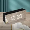 Multifunctionele USB LED-display spiegel spiegel digitale wekker snooze functie stille bedieningstemperatuurweergave