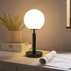 Tafellampen Noordige eenvoudige glazen bal 90-220V gouden bureau lichte studie kantoor ledlichten slaapkamer bedroom bed lamp lees