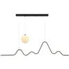 Lampade a sospensione Lampada da sala da pranzo Lampadario Moderno geometrico LED Creativo Moon Arc Hillside Bar Light