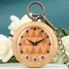 Montres de poche créatives, Design sculpté, cadran en bois, Quartz, pointeur lumineux, pendentif rond, chaîne, cadeaux pour garçons et filles