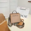 Tienda de bolsos de lujo 85% de descuento Moda Mujer Nueva mano Carta de gran capacidad Makaron bolso bandolera de un solo hombro ap1