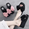 Slippers 6 cm de altura feminina de moda usam sandálias casuais e verão elegante feminino interior