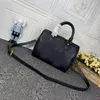 Luxurys Designers Bags Sacs à main Femme Messenger Sac à main Gaufrage Beaucoup de capacité Sac à bandoulière à bandoulière