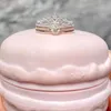 Modering Princess Crown Dubbelskiktad klädsel Top Designer S925 Sterling Silver Damring Lyxiga hel diamantförlovningsringar Dagpresentöppning Justerbar