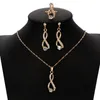 Orecchini di collana set uroru gioielli in cristallo in stile alla moda per donne anello di degno di degno di festa del colore oro