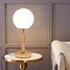 Tafellampen Noordige eenvoudige glazen bal 90-220V gouden bureau lichte studie kantoor ledlichten slaapkamer bedroom bed lamp lees