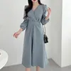 Casual jurken Koreaanse mode elegant ol a-line jurk vrouw cross v nek lange mouw back veter-up kantoor midi vrouwelijke druppel