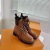 Dam Designer 23FW Territory Flat Ranger Boots Kalvläder och Shearling Treaded Gummi Yttersula Chunky Winter Martin Boot Sneakers Med Original Box