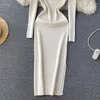 Casual klänningar vintage maxi tröja klänning kvinnor faller vinter bodycon mantel länge stickad faux två bit koreansk mode vit svart