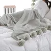 Decken Weiche Baumwolle Decke Nordic Gestrickte Garn Haar Ball Sofa Abdeckung Mit Pompon Teppich Schutzhülle Stuhl Wohnkultur