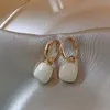 Retro Love Square Ear Charm 2 Kolory Enulus Kolczyki klamry Elegancki i intelektualny uroczy prezent na wakacje