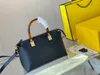 Fashion Bag Woman Luxurys designers v￤skor ￤kta l￤derhandv￤skor messenger crossbody kedja axelv￤ska totes lady pl￥nbok