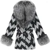 Veste d'hiver en fourrure pour femmes, manteau en laine épais avec col naturel en peluche, motif dentelé, vêtements d'extérieur pour femmes