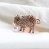 Broches en émail Animal, joli Badge de cochon en diamant, broche pour sac à dos, bijoux à revers, cadeau pour ami