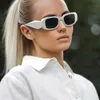 Gafas Gafas de sol de diseñador de lujo Gafas clásicas Goggle Playa al aire libre Gafas de sol para hombre Mujer Opcional La firma triangular líder de gafas de sol es blanca