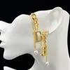 Neuer Buchstaben Perlenohrstollen dicke Kette übertrieben Hip Hop Cooler klassischer hochwertiger Ohrringe